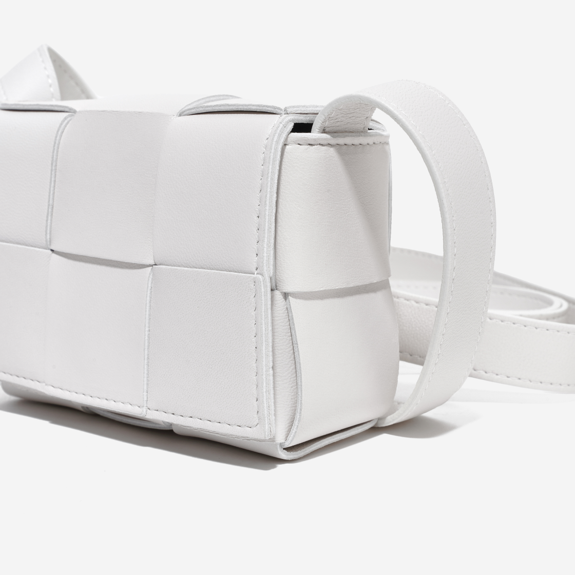 Bottega Veneta Mini Leather Cassette White | eBay